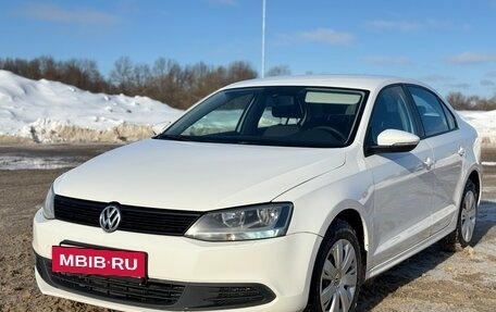 Volkswagen Jetta VI, 2014 год, 1 110 000 рублей, 3 фотография