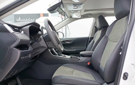 Toyota RAV4, 2025 год, 4 300 000 рублей, 20 фотография