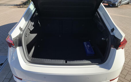 Skoda Octavia IV, 2023 год, 2 250 000 рублей, 6 фотография