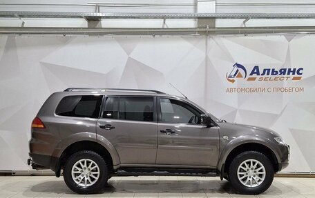 Mitsubishi Pajero Sport II рестайлинг, 2012 год, 1 850 000 рублей, 2 фотография