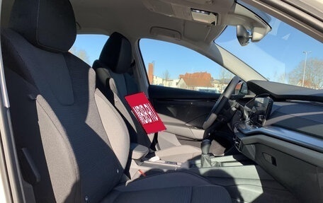 Skoda Octavia IV, 2023 год, 2 250 000 рублей, 11 фотография