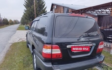 Toyota Land Cruiser 100 рестайлинг 2, 2005 год, 2 000 000 рублей, 7 фотография