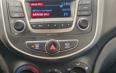 Hyundai Solaris II рестайлинг, 2015 год, 910 000 рублей, 15 фотография