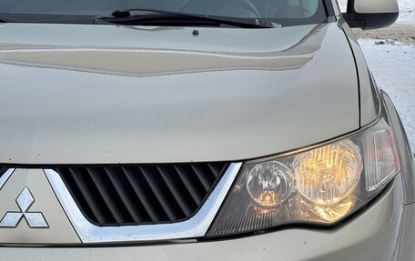 Mitsubishi Outlander III рестайлинг 3, 2008 год, 950 000 рублей, 4 фотография