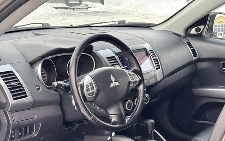 Mitsubishi Outlander III рестайлинг 3, 2008 год, 950 000 рублей, 18 фотография