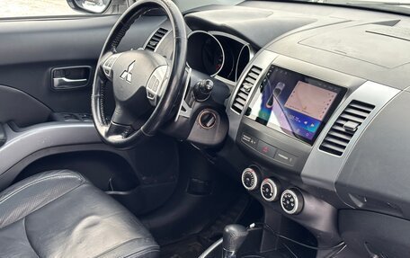 Mitsubishi Outlander III рестайлинг 3, 2008 год, 950 000 рублей, 38 фотография