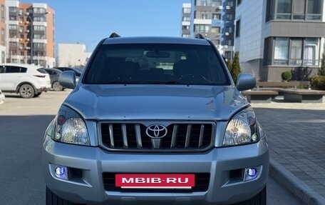 Toyota Land Cruiser Prado 120 рестайлинг, 2007 год, 1 999 000 рублей, 2 фотография
