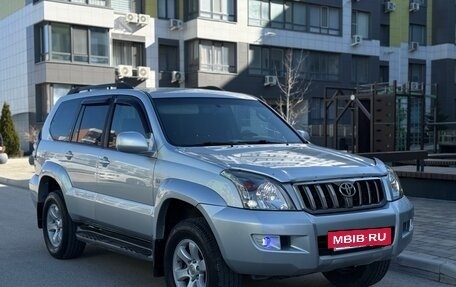 Toyota Land Cruiser Prado 120 рестайлинг, 2007 год, 1 999 000 рублей, 7 фотография