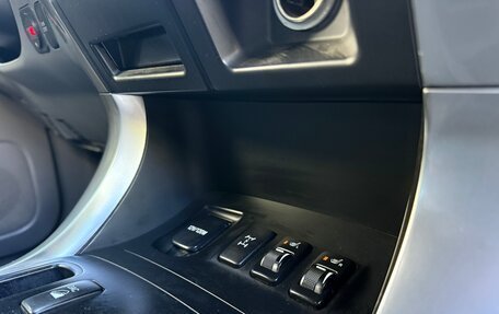 Toyota Land Cruiser Prado 120 рестайлинг, 2007 год, 1 999 000 рублей, 21 фотография