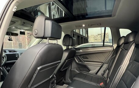 Volkswagen Tiguan II, 2020 год, 3 240 000 рублей, 6 фотография