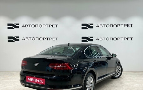Volkswagen Passat B8 рестайлинг, 2017 год, 1 699 000 рублей, 5 фотография