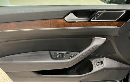 Volkswagen Passat B8 рестайлинг, 2017 год, 1 699 000 рублей, 14 фотография