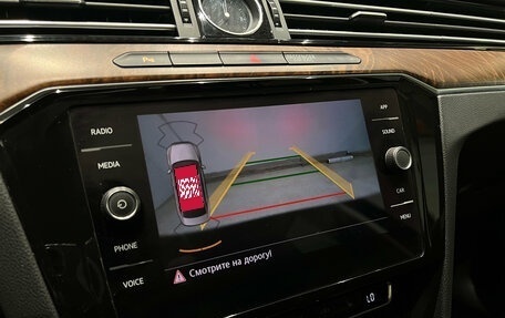 Volkswagen Passat B8 рестайлинг, 2017 год, 1 699 000 рублей, 21 фотография