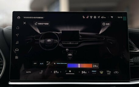 Toyota Highlander, 2025 год, 5 390 000 рублей, 24 фотография