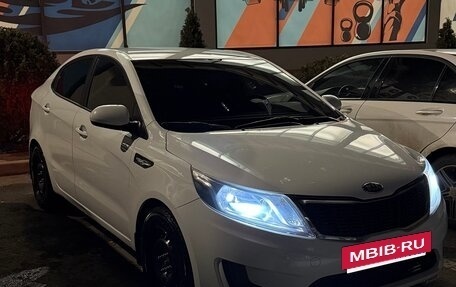 KIA Rio III рестайлинг, 2015 год, 861 000 рублей, 3 фотография