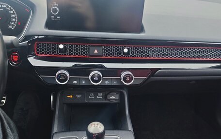 Honda Civic, 2022 год, 2 400 000 рублей, 17 фотография