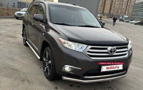 Toyota Highlander III, 2011 год, 2 450 000 рублей, 8 фотография