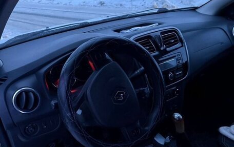 Renault Logan II, 2014 год, 460 000 рублей, 2 фотография