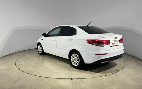 KIA Rio III рестайлинг, 2015 год, 700 000 рублей, 5 фотография