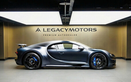 Bugatti Chiron, 2019 год, 652 587 520 рублей, 4 фотография