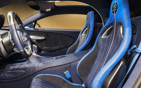 Bugatti Chiron, 2019 год, 652 587 520 рублей, 9 фотография