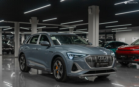 Audi e-tron I, 2022 год, 5 200 000 рублей, 2 фотография
