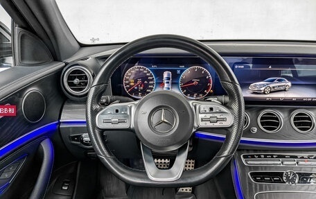 Mercedes-Benz E-Класс, 2019 год, 3 650 000 рублей, 21 фотография