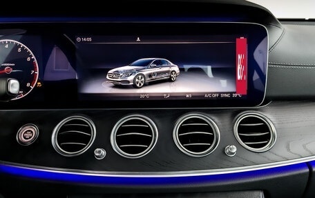 Mercedes-Benz E-Класс, 2019 год, 3 650 000 рублей, 27 фотография