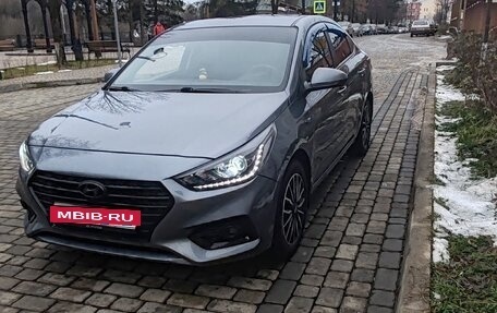 Hyundai Solaris II рестайлинг, 2019 год, 1 300 000 рублей, 2 фотография