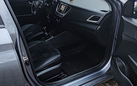 Hyundai Solaris II рестайлинг, 2019 год, 1 300 000 рублей, 14 фотография