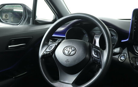 Toyota C-HR I рестайлинг, 2021 год, 2 719 000 рублей, 15 фотография