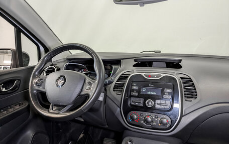 Renault Kaptur I рестайлинг, 2019 год, 990 000 рублей, 24 фотография