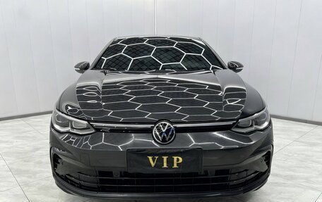 Volkswagen Golf VIII, 2022 год, 2 020 000 рублей, 1 фотография