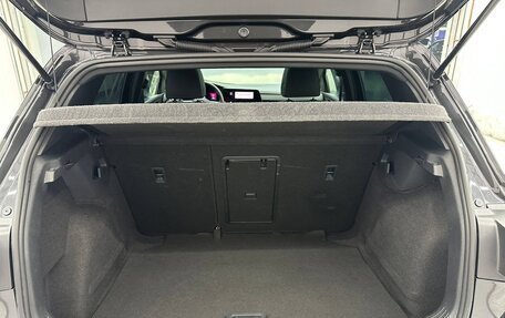 Volkswagen Golf VIII, 2022 год, 2 020 000 рублей, 11 фотография
