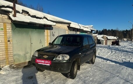 Chevrolet Niva I рестайлинг, 2019 год, 750 000 рублей, 2 фотография