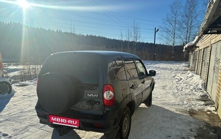 Chevrolet Niva I рестайлинг, 2019 год, 750 000 рублей, 5 фотография