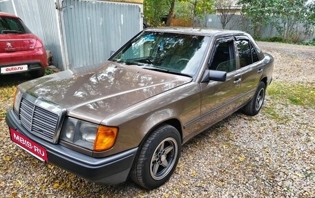 Mercedes-Benz W124, 1988 год, 415 000 рублей, 2 фотография
