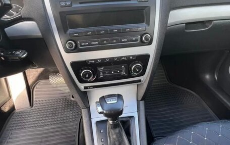 Skoda Octavia, 2010 год, 890 000 рублей, 12 фотография