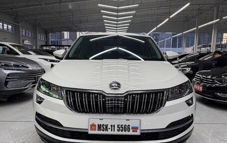 Skoda Karoq I, 2022 год, 1 660 000 рублей, 2 фотография