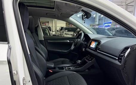 Skoda Karoq I, 2022 год, 1 660 000 рублей, 16 фотография