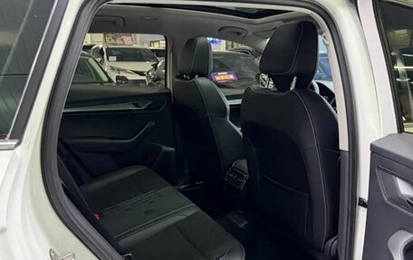 Skoda Karoq I, 2022 год, 1 660 000 рублей, 14 фотография