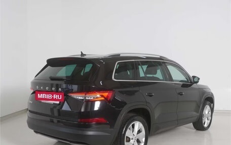 Skoda Kodiaq I, 2022 год, 3 000 000 рублей, 4 фотография