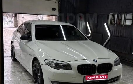 BMW 5 серия, 2011 год, 1 200 000 рублей, 1 фотография