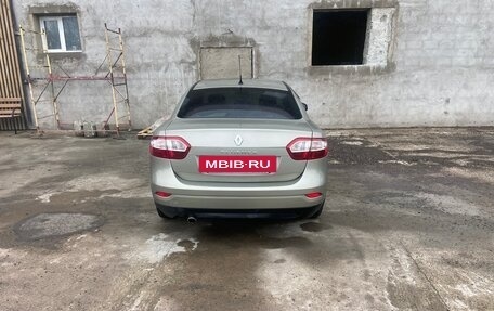 Renault Fluence I, 2013 год, 750 000 рублей, 2 фотография