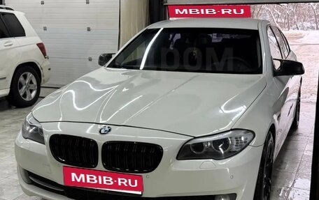 BMW 5 серия, 2011 год, 1 200 000 рублей, 2 фотография