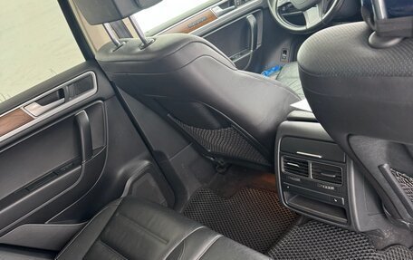 Volkswagen Touareg III, 2016 год, 3 000 000 рублей, 11 фотография