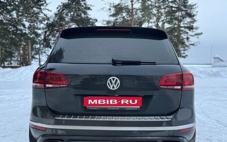 Volkswagen Touareg III, 2016 год, 3 000 000 рублей, 3 фотография