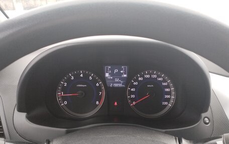 Hyundai Solaris II рестайлинг, 2016 год, 697 000 рублей, 24 фотография