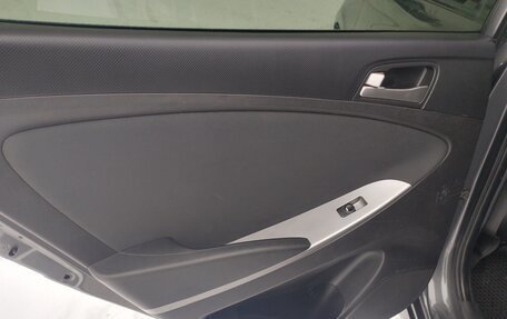 Hyundai Solaris II рестайлинг, 2016 год, 697 000 рублей, 30 фотография