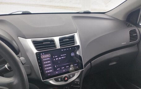 Hyundai Solaris II рестайлинг, 2016 год, 697 000 рублей, 25 фотография